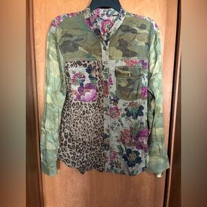 Pilcro Anthropology Boho Artsy Floral Camo and Leopard Print XS Shirt